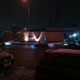 экспериментальная установка для освещения фасада вид 2