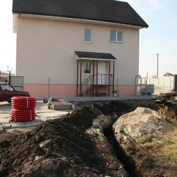 изготовление траншеи, разработка грунта