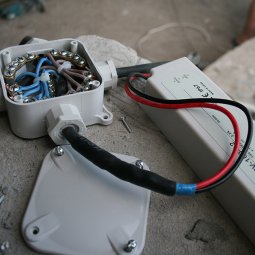 коммутация пыле-влагозащищенной распаечной коробки IP 67