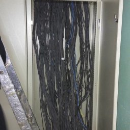 установка электрического шкафа 